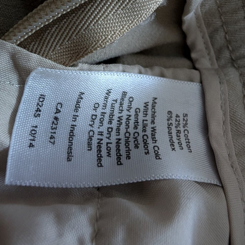 Rare Talbots Plus Size Chatham Pants in Beige, size 18WP (equivalent to 16W) - Picture 3 of 7